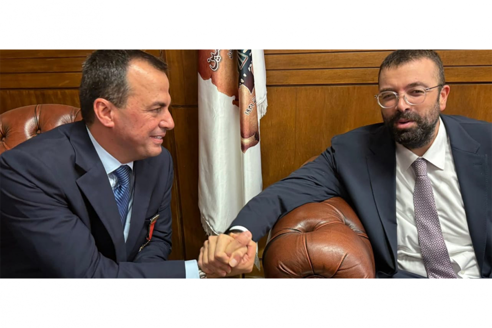 استياء طرابلسي من محاولة أحمد الحريري نسب فوز نقيب المحامين لتيار المستقبل