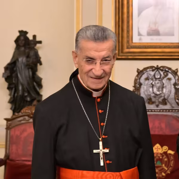 البطريرك الراعي يدعو «الحزب» إلى تسليم السلاح و«التحرر…