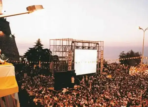 من “اهدموا جدران الخوف” إلى السلام… هل يتحقق…