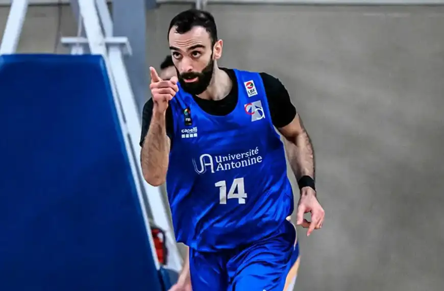 الأنطونية يعود بانتصار مهم من أرض البترون في…