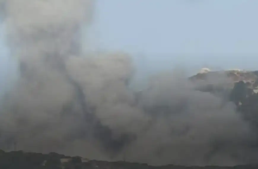 بالصورة – غارة إسرائيلية قرب مقام النبي سجد