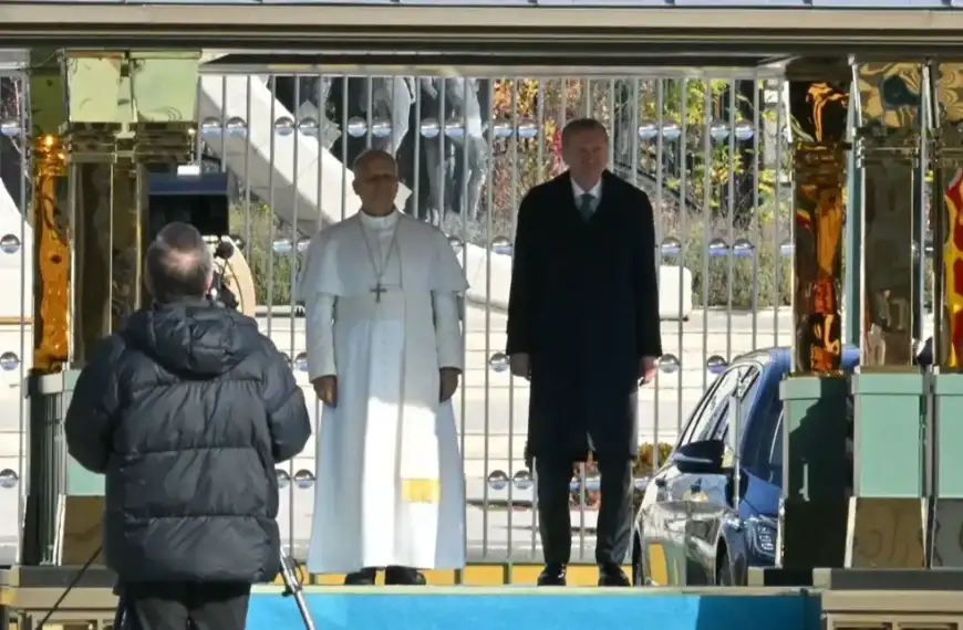 من ضريح أتاتورك إلى أردوغان… البابا يفتتح جولته التركية