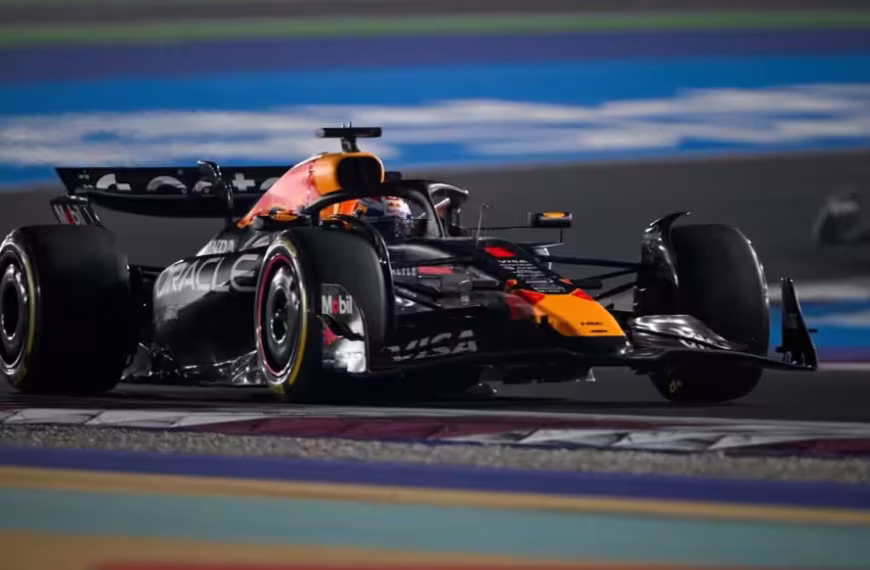 فيرستابن يخطف الفوز في قطر ويؤجل الحسم إلى…