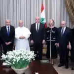 صورة رسمية جمعت قداسة البابا بالرؤساء الثلاث وزوجاتهم