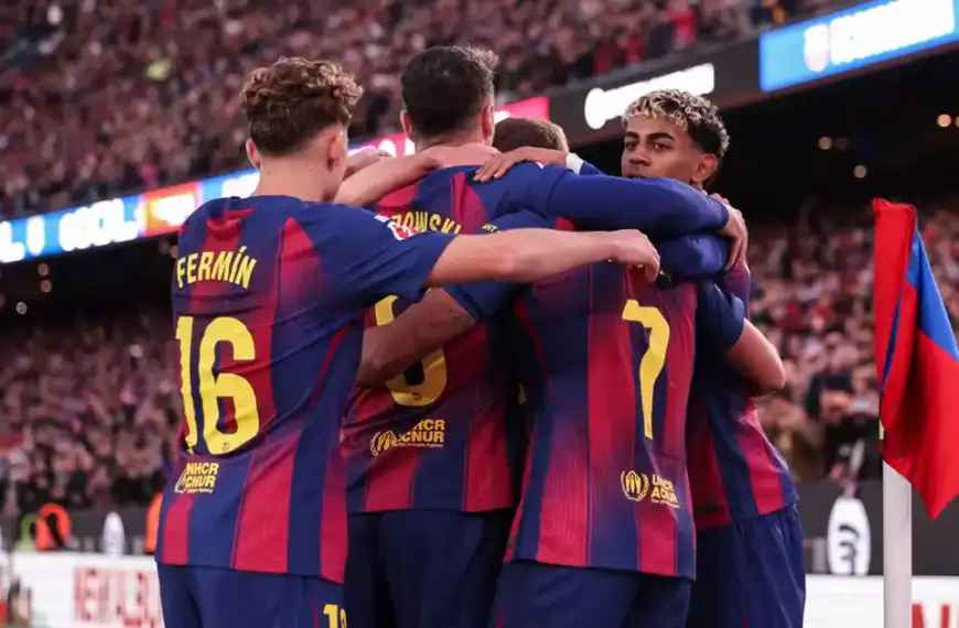 بعد غيابٍ طويل… برشلونة يحتفل بالعودة إلى كامب…