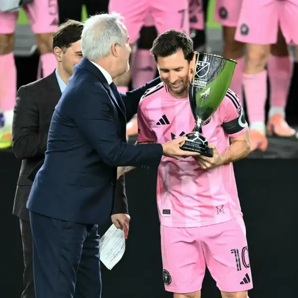 ميسي يواصل صناعة التاريخ… أرقام أسطورية وإنجازات لا…