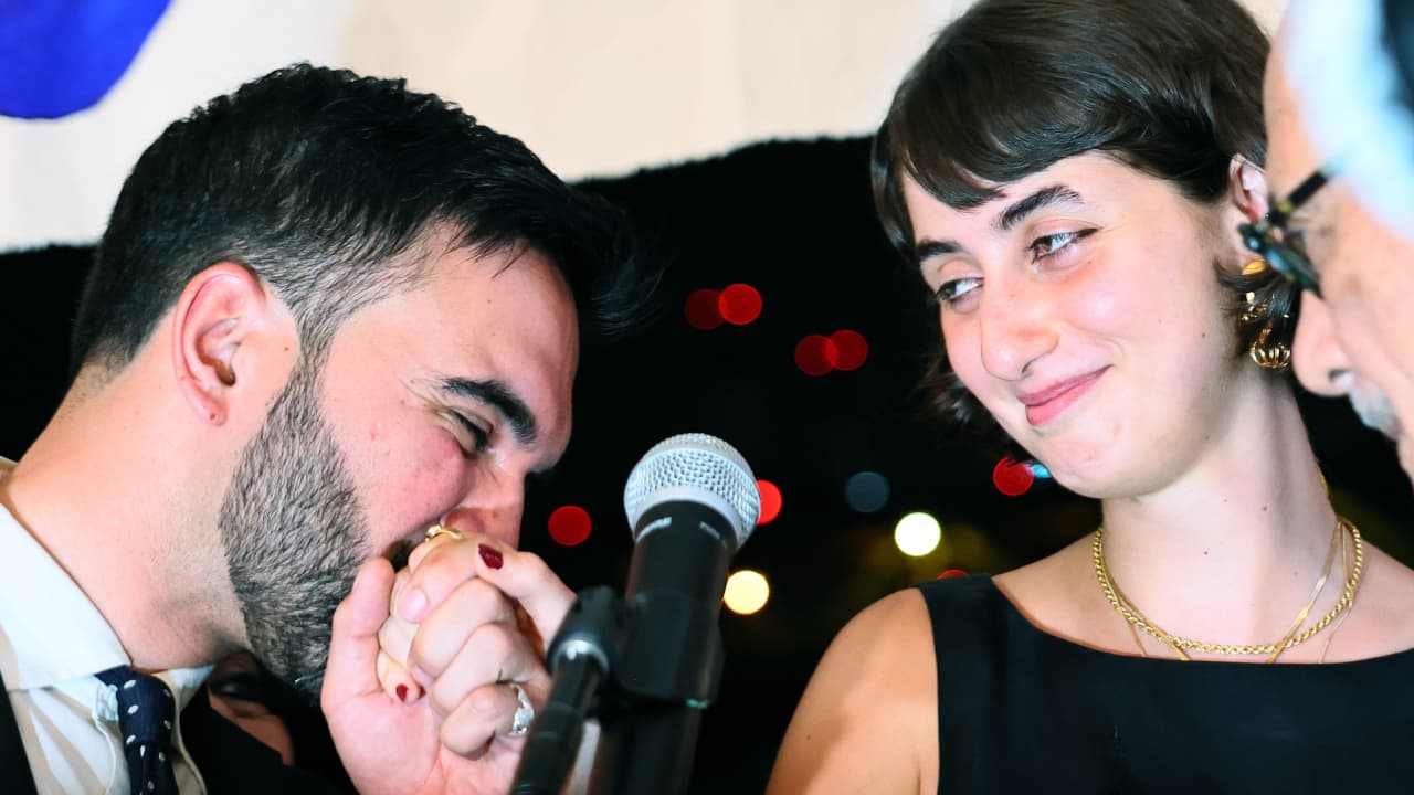 فوز ممداني لبنانيّاً: “قوى التّغيير” تحتفل مع سوروس