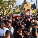 إيران ولبنان: علاقةٌ صعبة بين الشكل الدبلوماسي وواقع الهيمنة