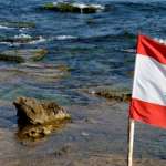 ما أشبه لبنان بهذا البحر