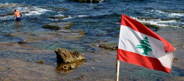 بحر-لبنان-علم