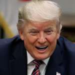 ترامب يعتزم دفع 2000 دولار لكل أميركي باستثناء هؤلاء