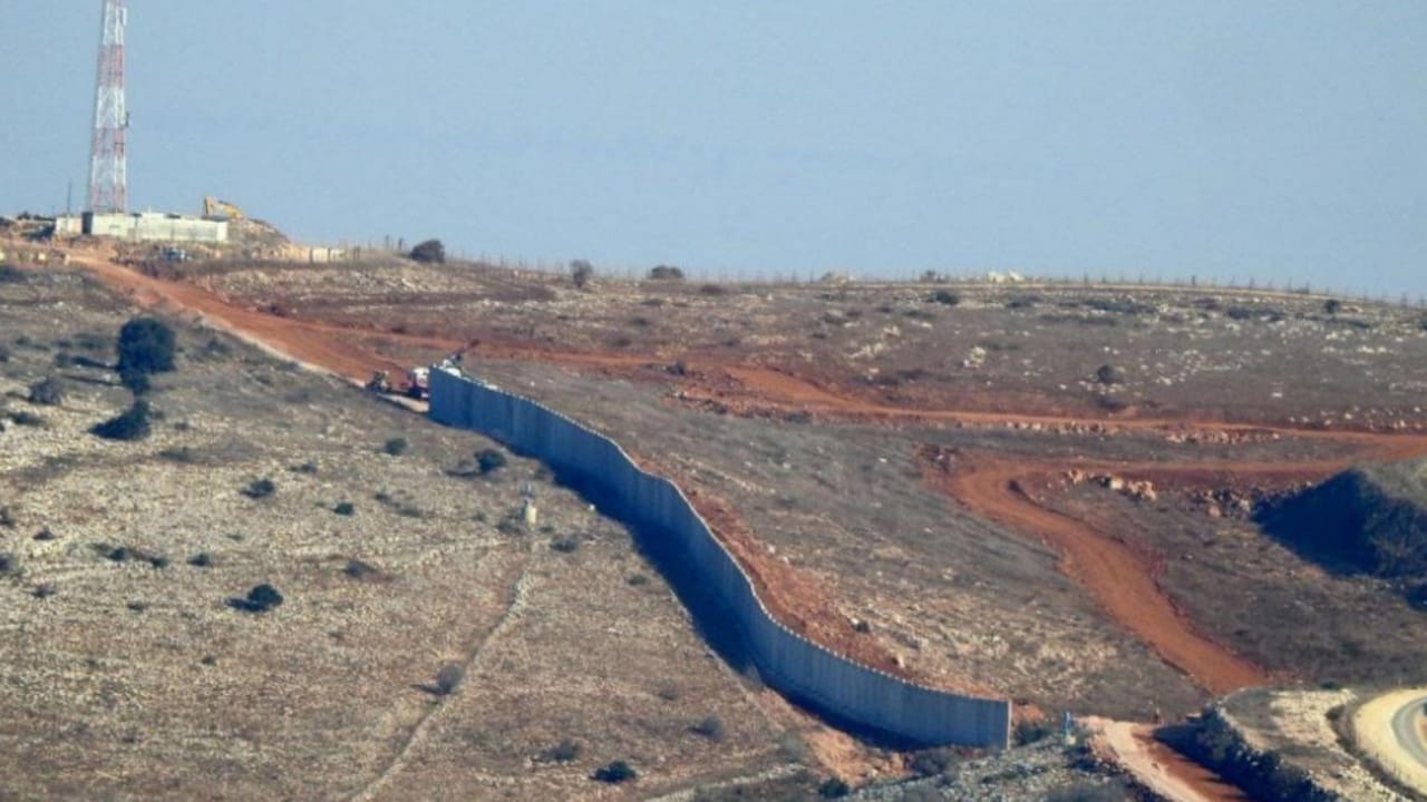 الجدار قبالة يارون: تعزيز أمني أم تمهيد لضمّ جديد؟