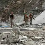 لبنان أمام أسابيع حَرِجة… و”الحزب” يَمْضي في “إحراجه”