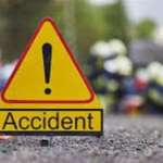 صدمه “بيك أب” على الطريق العام