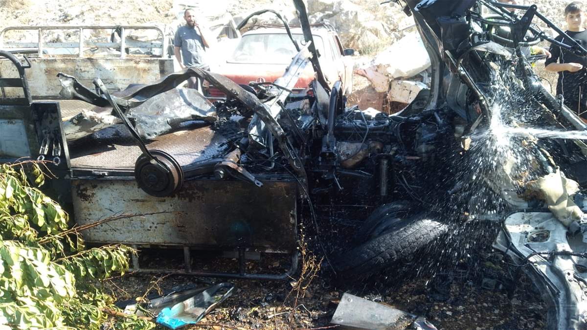 بالصورة- شهيد في السيّارة المستهدفة على طريق خربة سلم