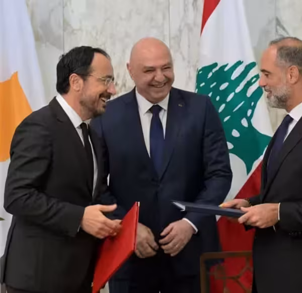 لبنان يتقلّب على صفيحين عشية زيارة البابا… المبادرة…