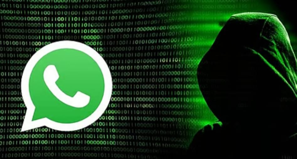 يسرقون حسابات “واتساب”… ويبتزّون ضحاياهم ماليًا