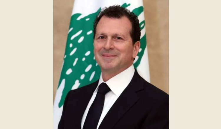 شحادة وضع إكليلاً من الزهر على نصب الشهيد…