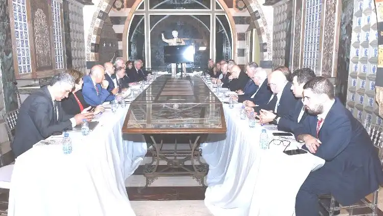 فرعون يرعى لقاءً تشاوريًا حول حياد لبنان