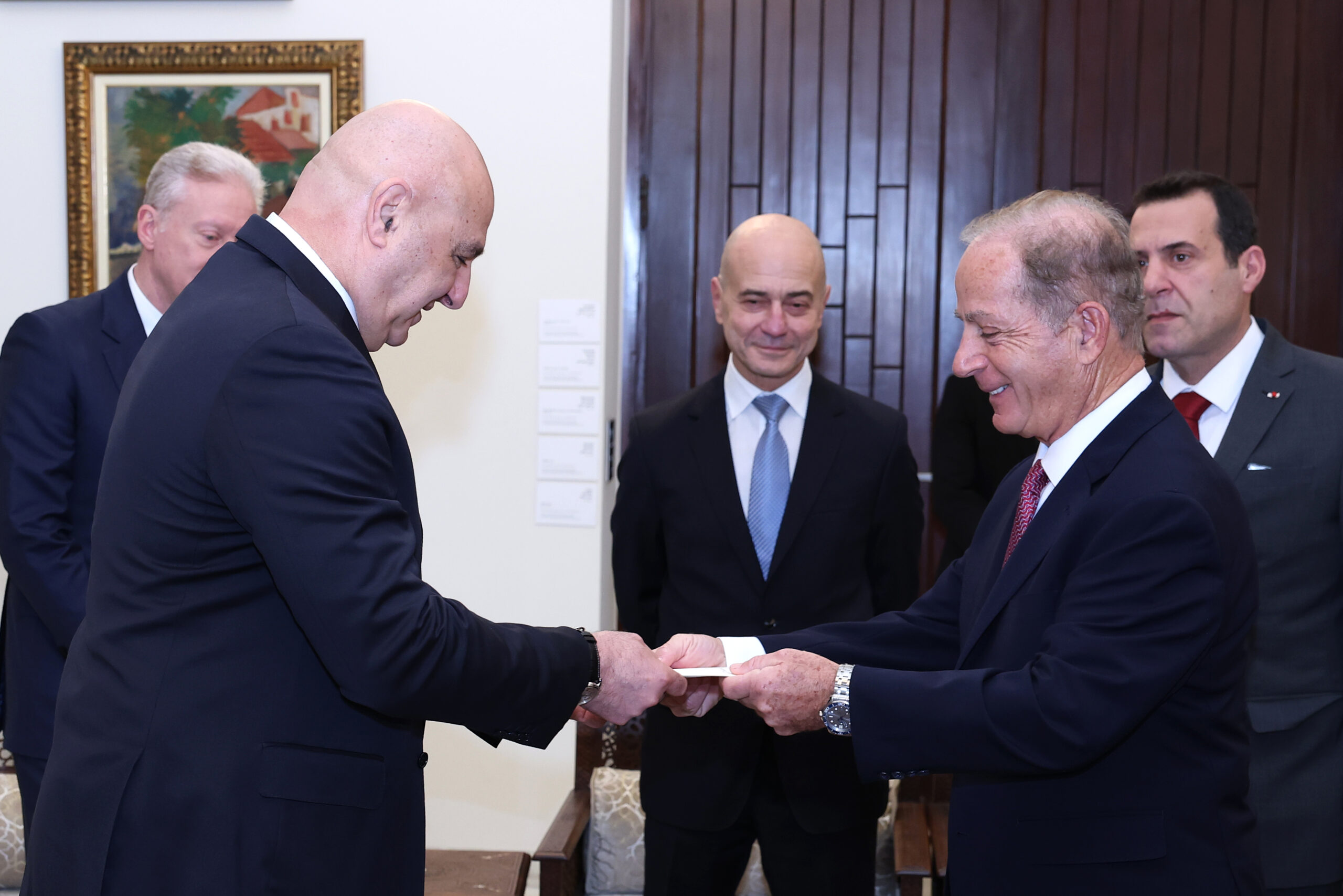 “العودة” السعودية تتوّج المؤتمر الاستثماري “الحزب” يشوّش و”ينصح”…