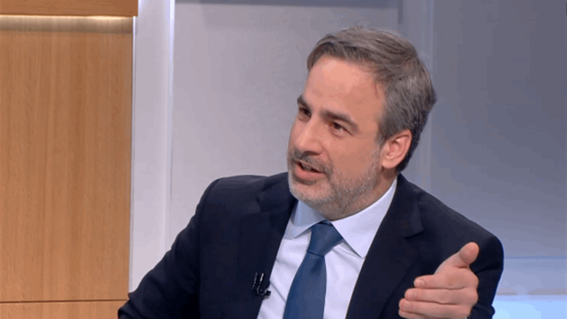 معوّض: يروحوا يخيطوا بغير هالمسلّة