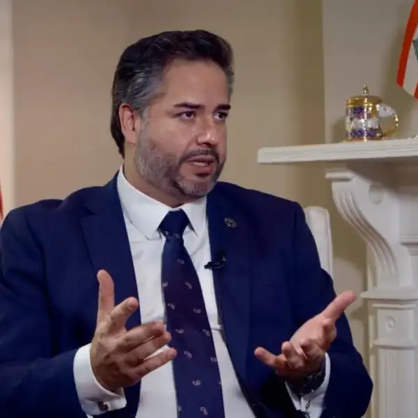 تأخّر المحاكمات يُطلق سراح وزير الاقتصاد اللبناني السابق