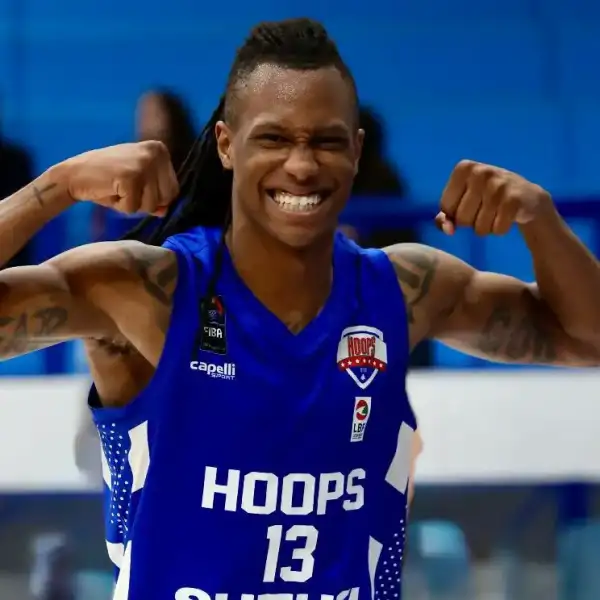 التضامن يعود بقوة… قبل أن يُغلق هوبس المباراة…