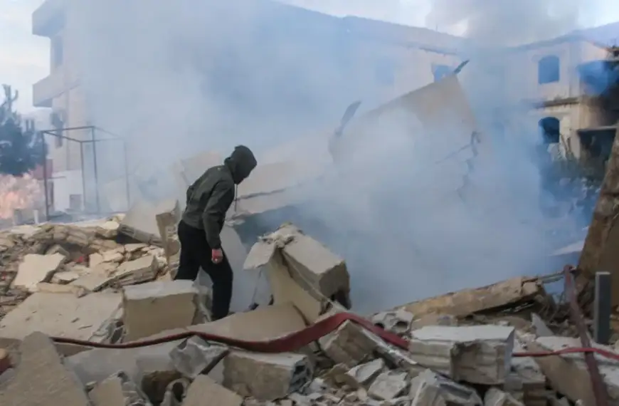 لبنان تحت المقصلة بين مهلة واشنطن وتهديد إسرائيل بإبادة السلاح