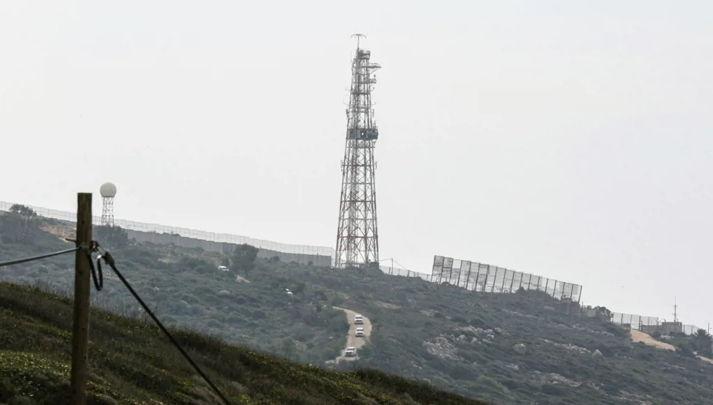 AFP__20251206__87AX2Y8__v1__MidRes__LebanonIsraelUnConflict_082827_large