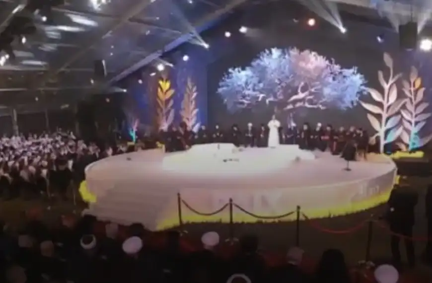 قداسة البابا من ساحة الشهداء: لبنان نموذج للحوار…