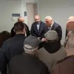 بعد إصابته بغارة إسرائيليّة… اللواء شقير تفقّده في مستشفى الروم