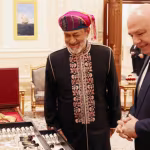 سلطان عُمان يقيم عشاءً رسمياً على شرف الرئيس عون في قصر العلم