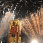 إضاءة الزينة والألعاب النارية تحت المطر… فرحة الميلاد توحّد أهالي المتن