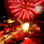 بالصور- فرحة العيد في عكار… زينة وإضاءة أشجار الميلاد