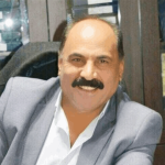 انقلاب سيارة واصابة امرأة في تعنايل