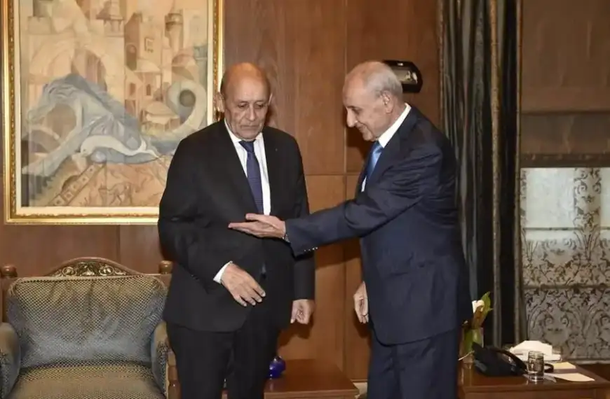 لودريان كان متشدّداً في حصر السلاح وحذّر من حرب واسعة على لبنان!