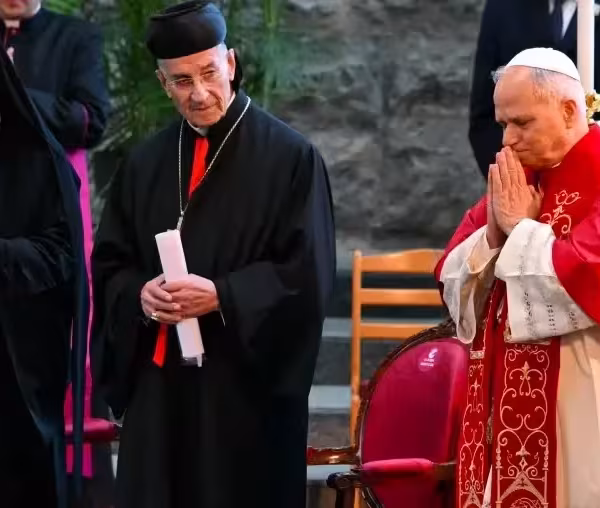 زيارة بيضاء في زمن أسود