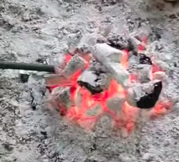 بالفيديو – “البشعة” طقس غرائبي يصدم المصريين ويلفت…