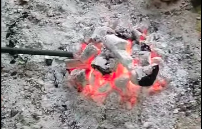 بالفيديو – “البشعة” طقس غرائبي يصدم المصريين ويلفت…