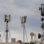 الشبهات تلاحق وزارة الاتصالات: مشاريع ومكالمات وهمية