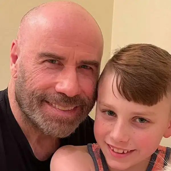 ابن جون ترافولتا حفيد إلفيس بريسلي؟