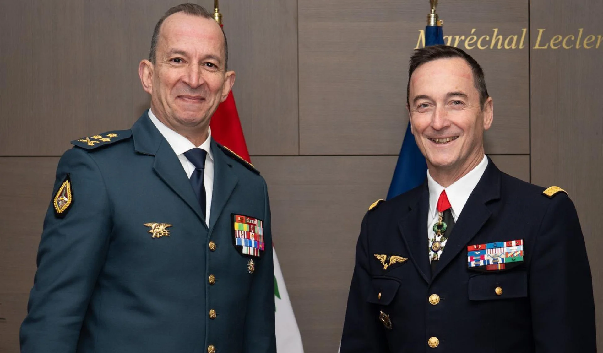 اجتماع-باريس-قائد-الجيش