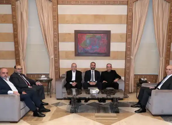 الحجار عرض مع كبريت واقع عمل المختارين واستقبل…