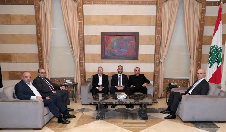 الحجار عرض مع كبريت واقع عمل المختارين واستقبل العلية