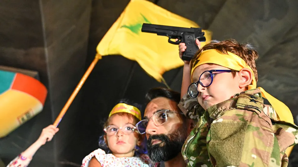 اطفال سلاح حزب الله