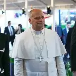 أكد متابعته القضية اللبنانية والعمل على صون لبنان وحمايته… البابا يطلق “نداء السلام”