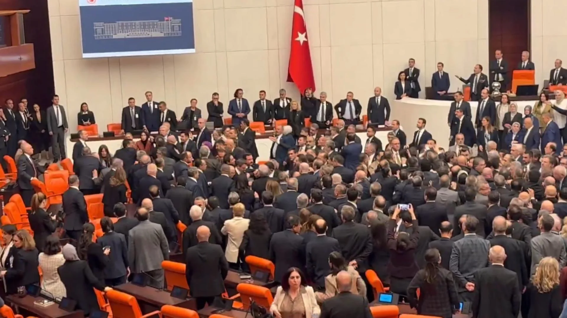 البرلمان-التركي-2