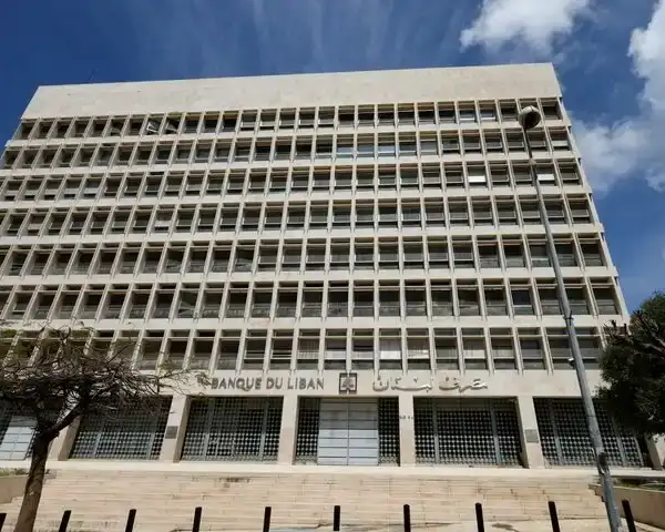 “قانون الانتظام المالي” يستردّ الزمن… لا الودائع