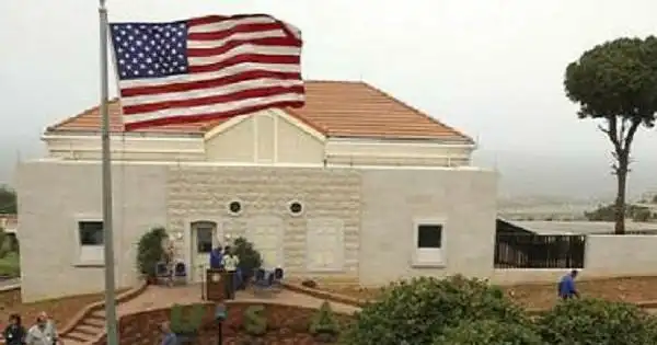 السفارة الأميركية في بيروت: ننضمّ إلى البابا في…