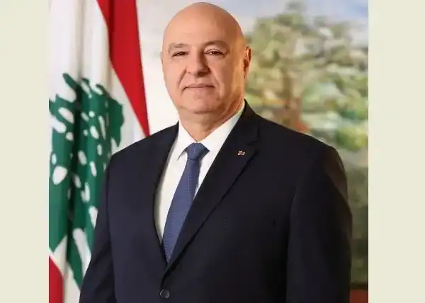 عون عرض الواقع المصرفي مع صفير